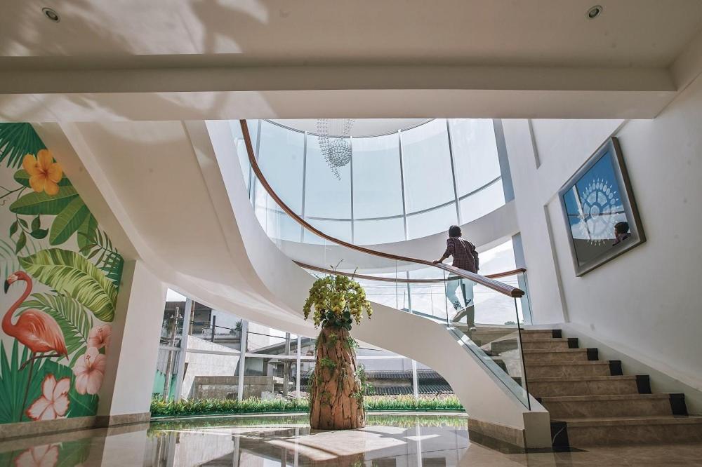 The Azana Hotel Airport Semarang Zewnętrze zdjęcie