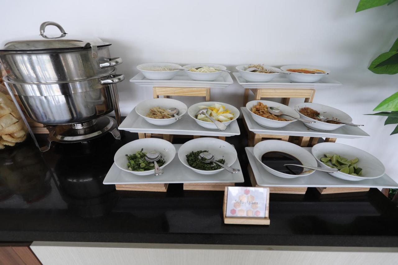 The Azana Hotel Airport Semarang Zewnętrze zdjęcie