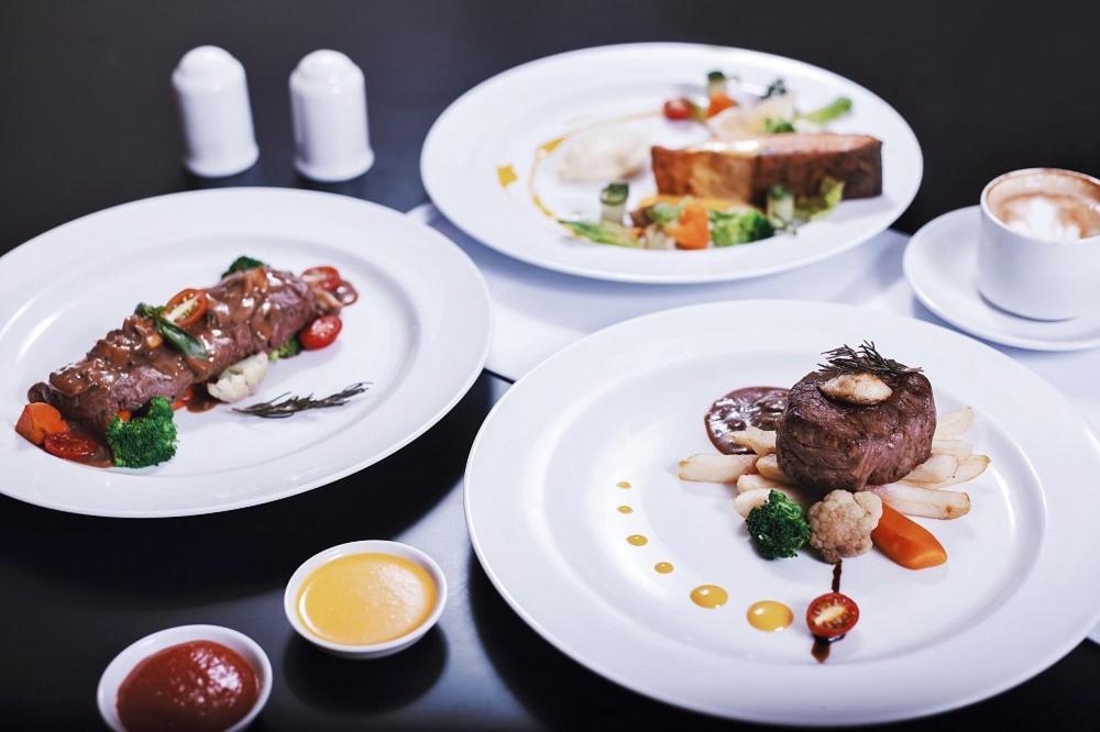 The Azana Hotel Airport Semarang Zewnętrze zdjęcie